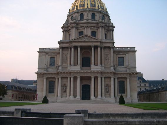  Entrée de l'Eglise des  Invalides